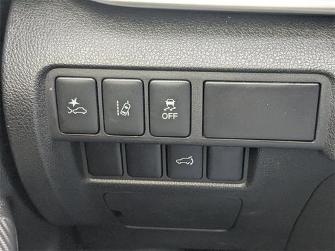 Used 2024 Mitsubishi Eclipse Cross SE image 27