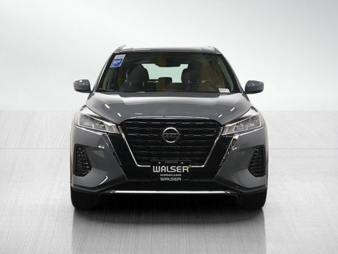 Used 2023 Nissan Kicks SV image 8