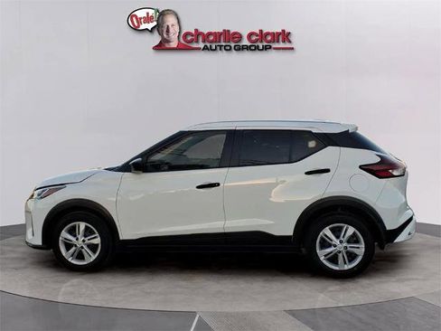 Certified 2023 Nissan Kicks S image 2