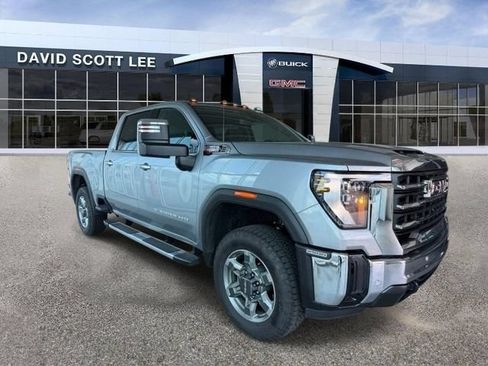 Used 2026 GMC Sierra 2500 SLT AWD/4WD image 1
