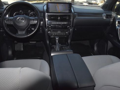 Used 2023 Lexus GX 460 w/ Black Line Special Edition AWD/4WD image 17