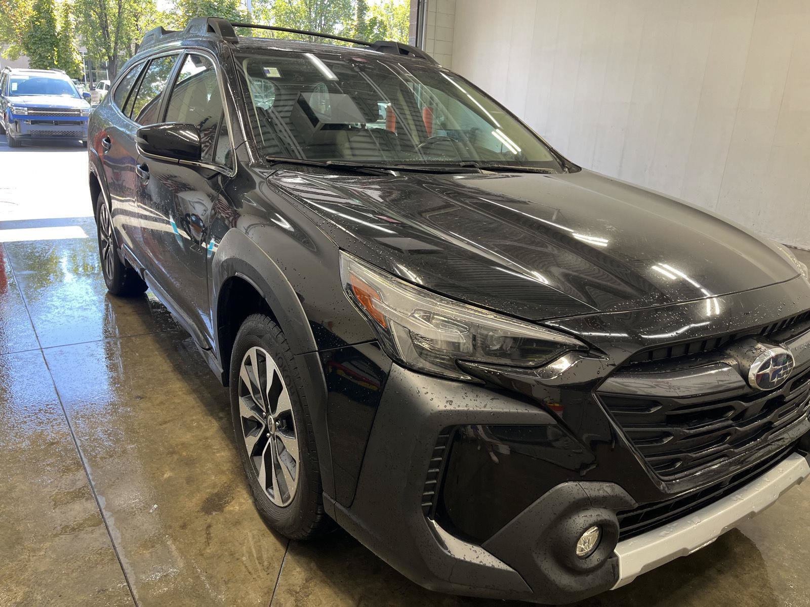 Used 2024 Subaru Outback Limited AWD/4WD image 3