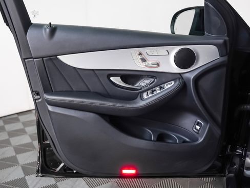 Certified 2022 Mercedes-Benz GLC 300 image 23