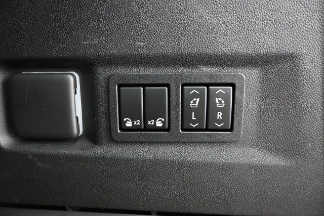 Used 2021 Chevrolet Tahoe High Country AWD/4WD image 36