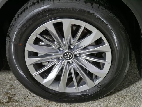 Certified 2024 MAZDA CX-90 Plug-In Hybrid w/ Preferred AWD/4WD image 15
