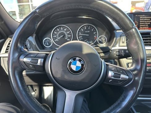 Used 2015 BMW 320i xDrive Sedan image 3
