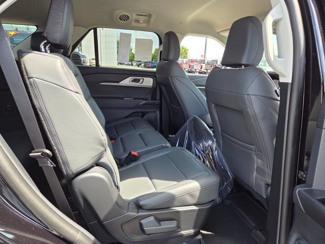 New 2026 Ford Explorer Active w/ Active Comfort Package RWD image 39