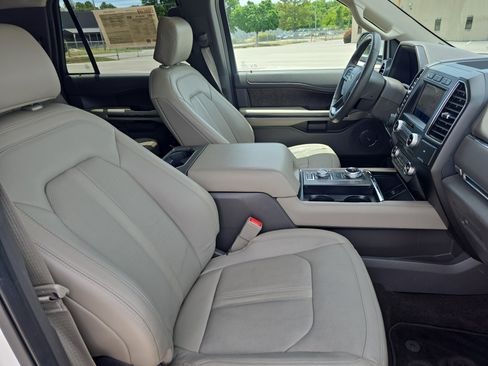 Used 2020 Ford Expedition Max Limited w/ Special Edition Package AWD/4WD image 10