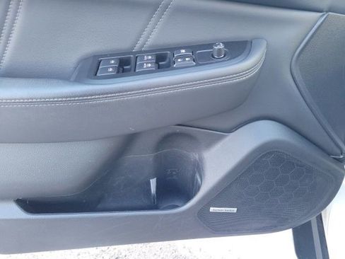 Used 2018 Subaru Outback 2.5i Limited image 27