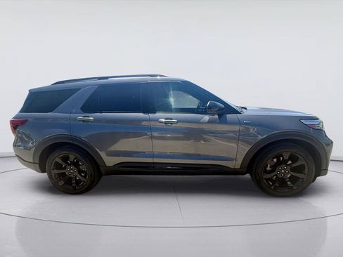 Used 2023 Ford Explorer ST-Line w/ Class IV Trailer Tow Package RWD image 2