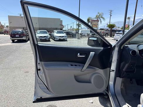 Used 2013 Nissan Rogue SL FWD image 6