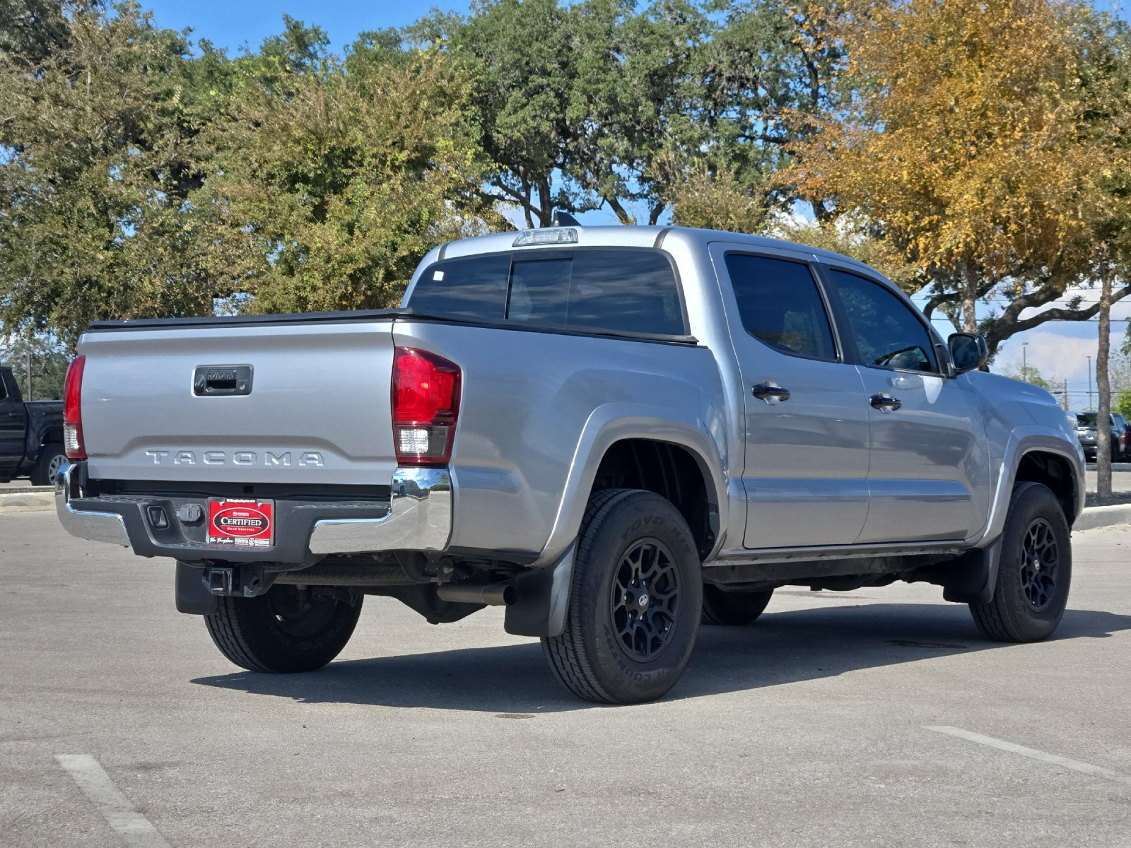 Certified 2021 Toyota Tacoma SR5 AWD/4WD image 5