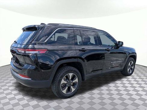 Used 2024 Jeep Grand Cherokee Limited 4xe AWD/4WD image 3