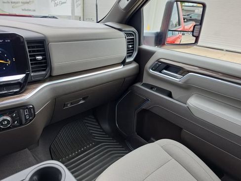 Used 2025 Chevrolet Silverado 2500 LT w/ Convenience Package AWD/4WD image 10