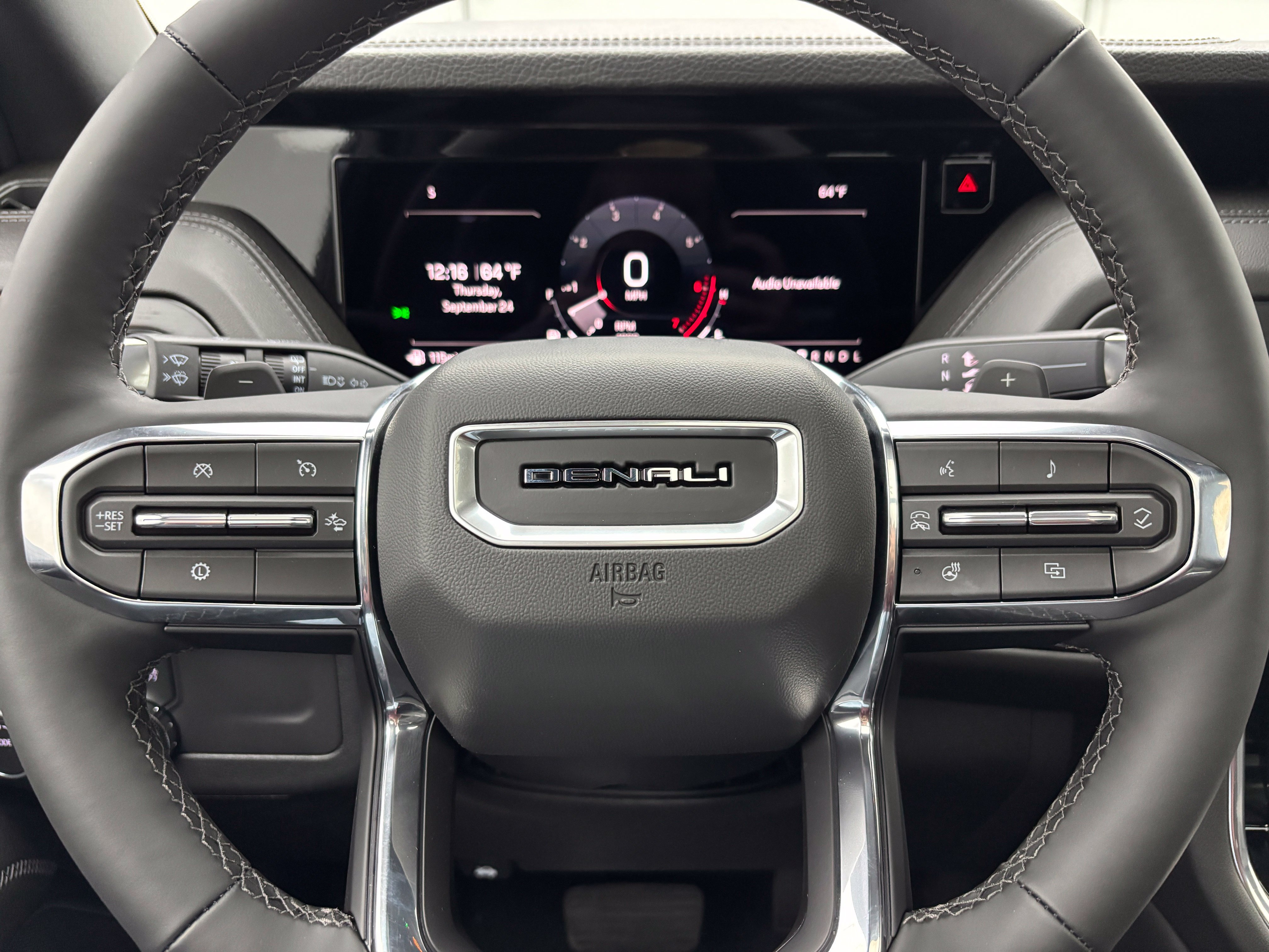 New 2026 GMC Yukon Denali w/ Sun & Power Step Package AWD/4WD image 22