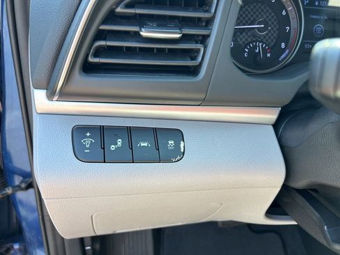 Used 2020 Hyundai Elantra Value Edition FWD image 21