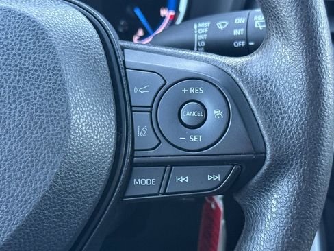 Certified 2023 Toyota RAV4 LE image 28