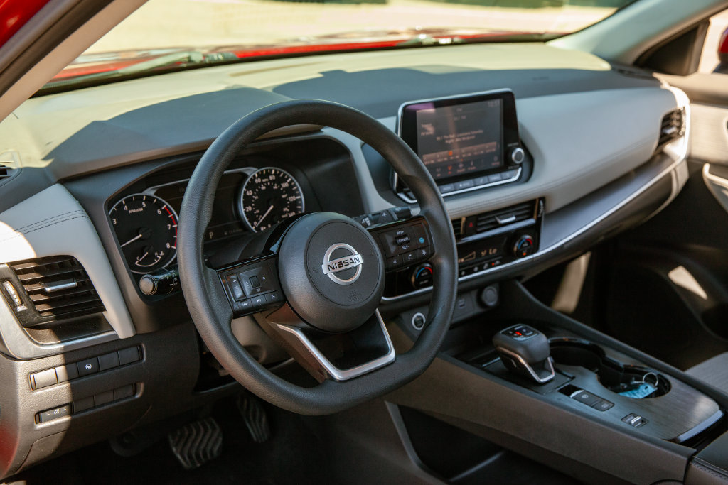 Used 2021 Nissan Rogue SV FWD image 10