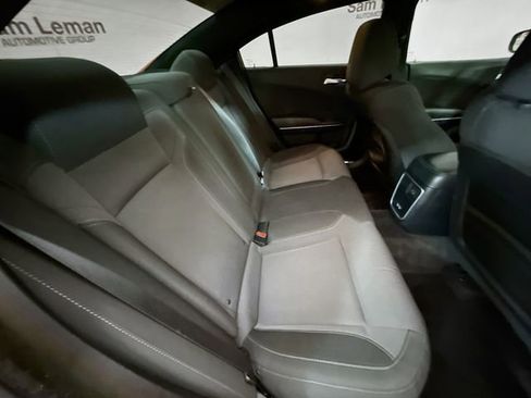 Used 2018 Dodge Charger R/T image 28