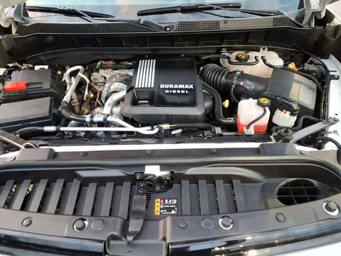 Certified 2023 Chevrolet Silverado 1500 High Country w/ High Country Premium Package AWD/4WD image 24
