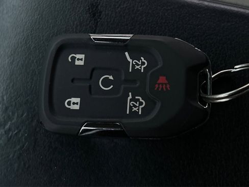 Used 2020 GMC Yukon XL Denali image 37