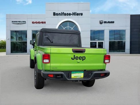 New 2026 Jeep Gladiator Sport image 3