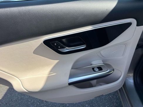Used 2023 Mercedes-Benz C 300 Sedan w/ Exclusive Trim Package image 9