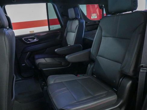 Used 2022 Chevrolet Tahoe RST w/ Luxury Package RWD image 16