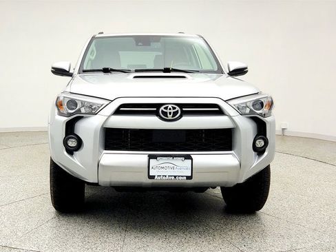 Used 2023 Toyota 4Runner TRD Off-Road Premium AWD/4WD image 2