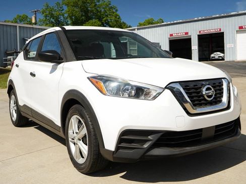 Used 2020 Nissan Kicks S FWD image 34
