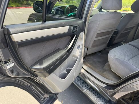 Used 2005 Toyota 4Runner Sport AWD/4WD image 14