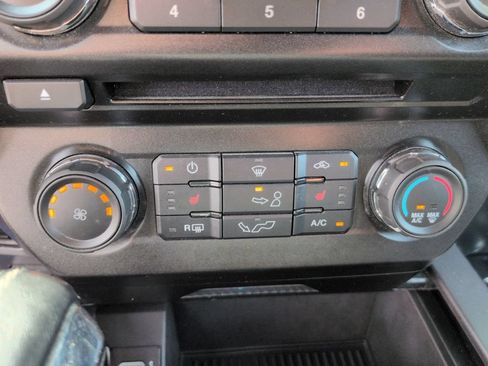 Used 2018 Ford F150 XLT w/ Equipment Group 302A Luxury AWD/4WD image 25