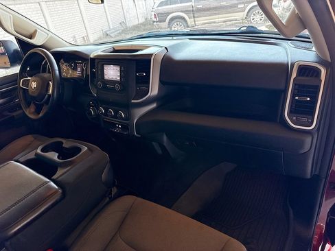 Used 2020 RAM 1500 Big Horn AWD/4WD image 32