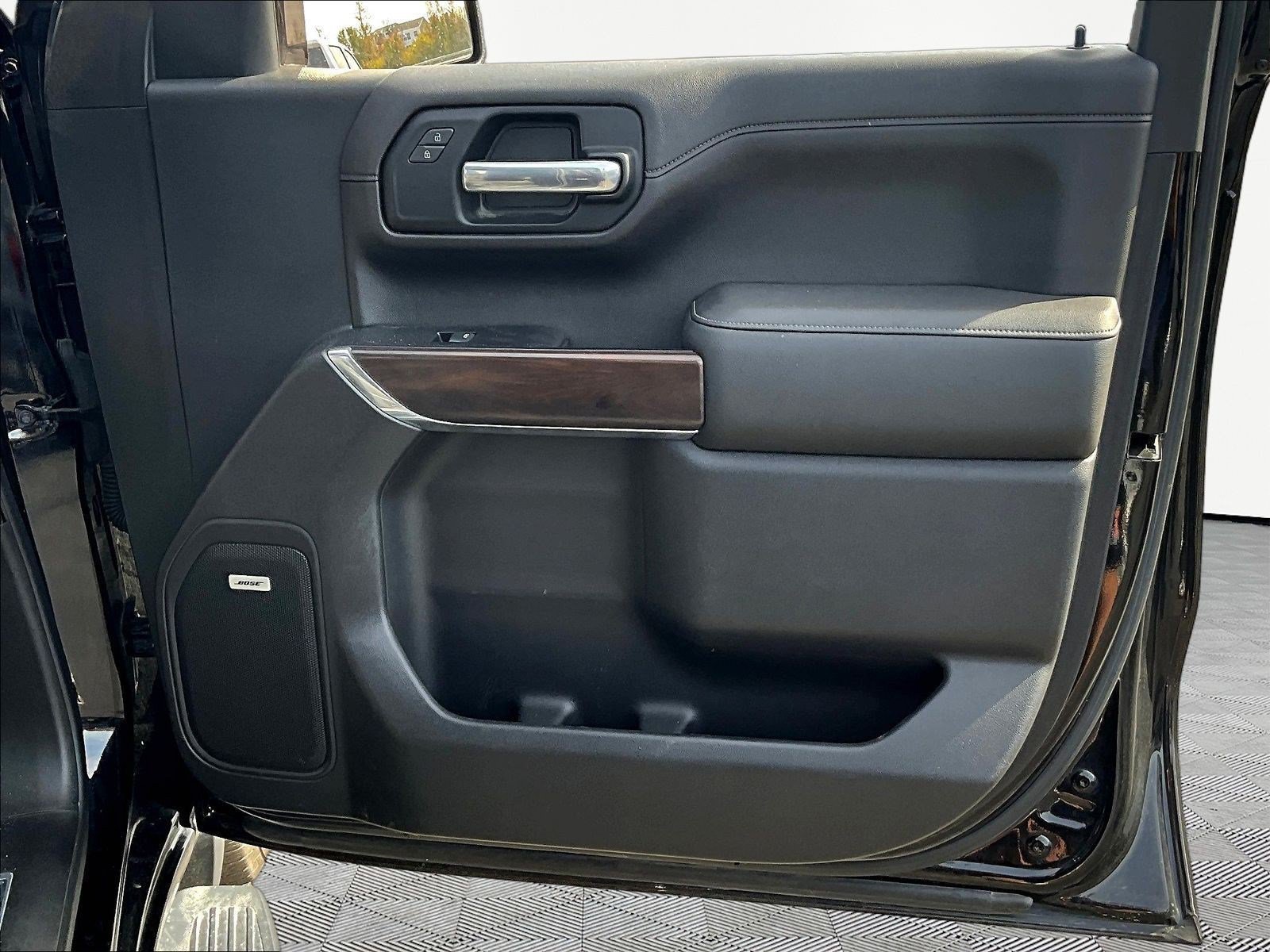 Used 2019 GMC Sierra 1500 SLT w/ SLT Premium Plus Package AWD/4WD image 29