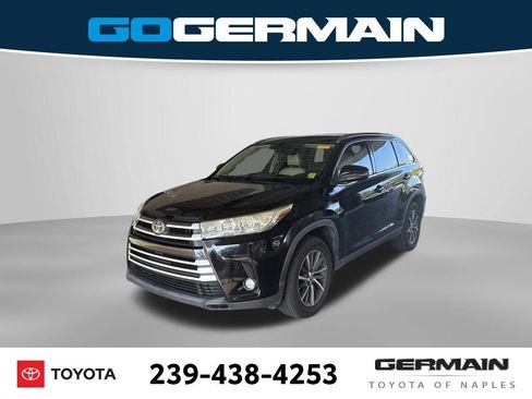 Used 2019 Toyota Highlander XLE FWD image 1