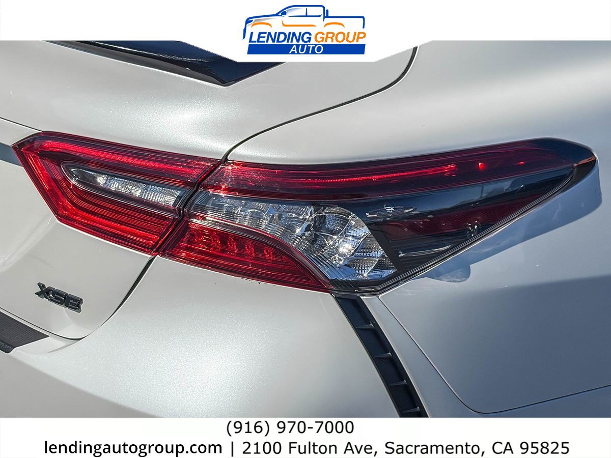 Used 2024 Toyota Camry XSE FWD image 8