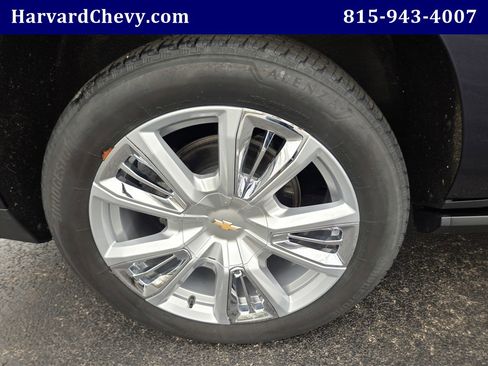 Used 2024 Chevrolet Suburban High Country AWD/4WD image 41