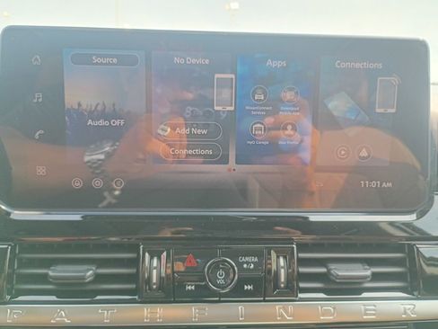 New 2026 Nissan Pathfinder Platinum image 15