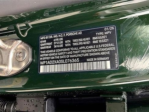 Certified 2025 Porsche Macan Electric image 48