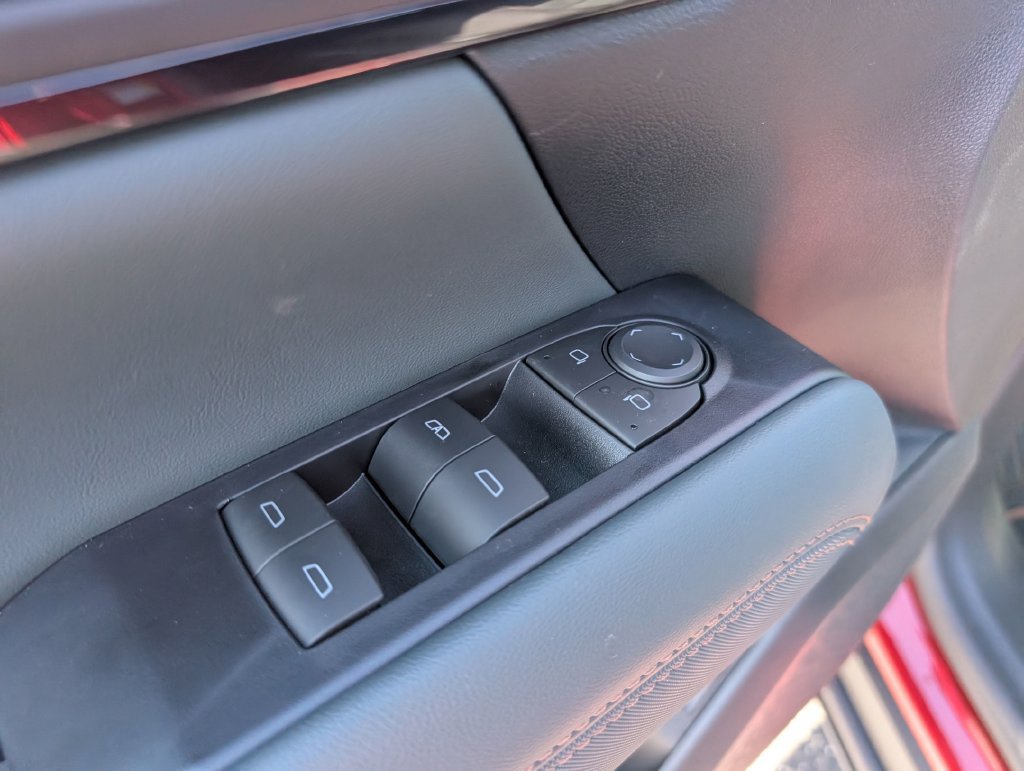 New 2027 GMC Terrain AT4 w/ Convenience Package III AWD/4WD image 10