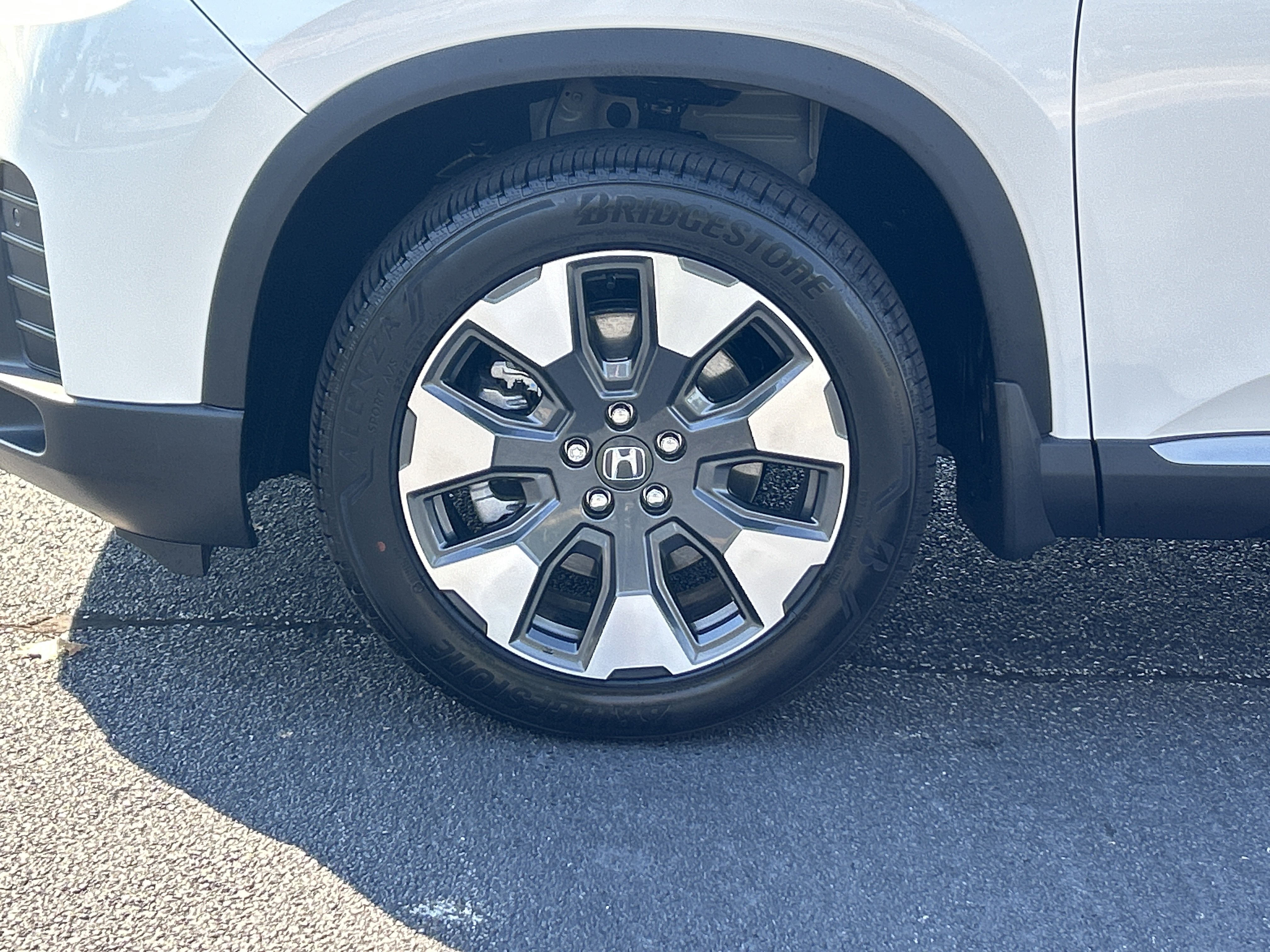 Used 2026 Honda Pilot Elite image 32