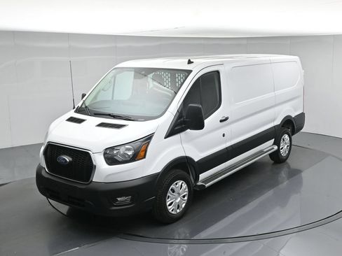 Certified 2025 Ford Transit 250 Low Roof w/ Exterior Upgrade Package RWD image 37
