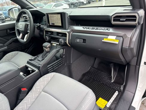 New 2026 Toyota Tacoma SR5 image 18