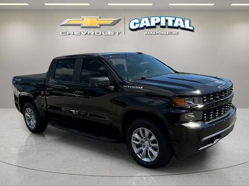 Used 2022 Chevrolet Silverado 1500 Custom w/ Safety Confidence Package AWD/4WD image 7