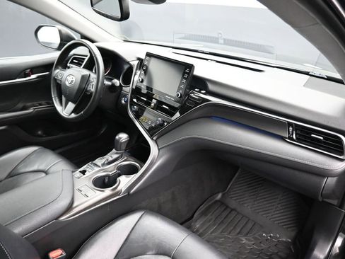 Used 2022 Toyota Camry XSE image 43