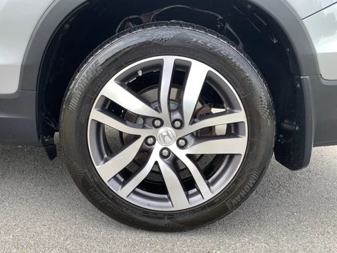 Used 2017 Honda Pilot Touring image 11