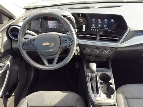 New 2026 Chevrolet Trax LS w/ LS Convenience Package image 9