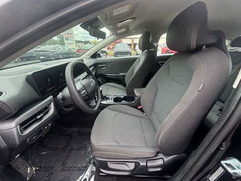 Used 2025 Kia K4 FWD image 27