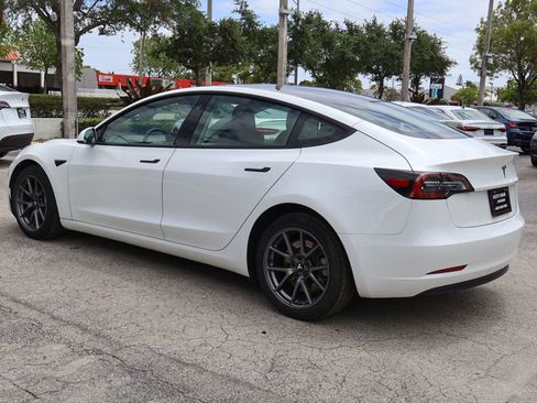 Used 2023 Tesla Model 3 Standard Range RWD image 9