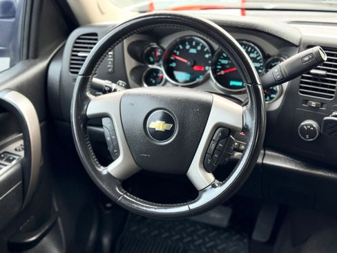 Used 2013 Chevrolet Silverado 2500 LT w/ Interior Plus Package image 17